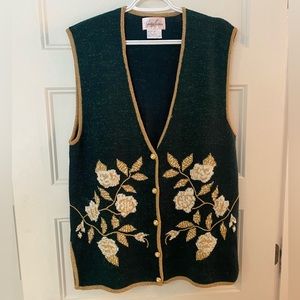 Jaclyn Smith Vintage button down festif cardigan without sleeve size L